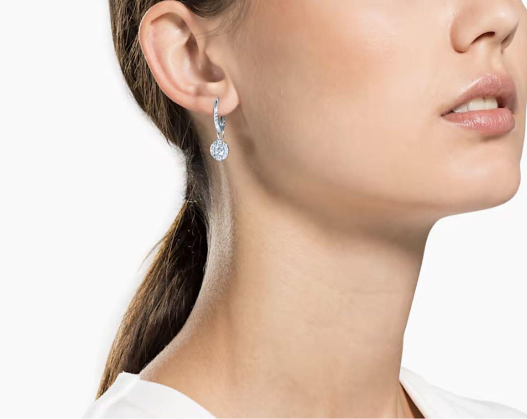 スワロフスキー Swarovski SparklingDanceドロップピアス