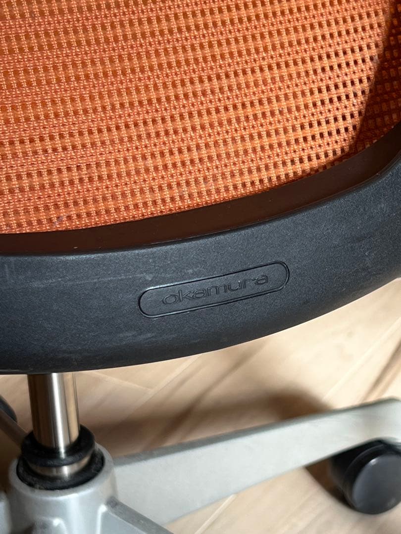 OKAMURA オカムラ　バロン オレンジ メッシュバック オフィスチェア