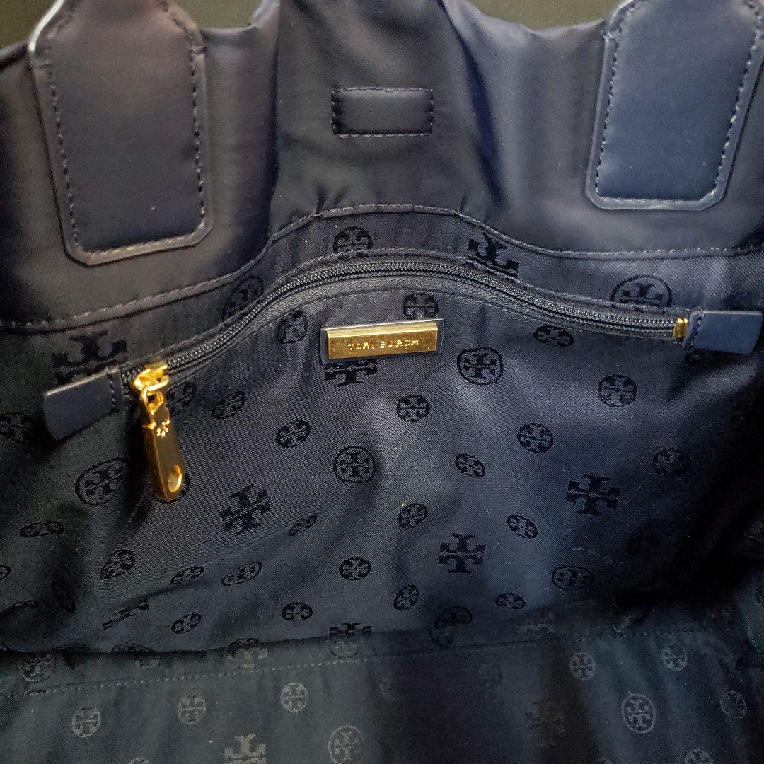 トリーバーチ TORY BURCH トートバッグ エラ ナイロン ネイビー
