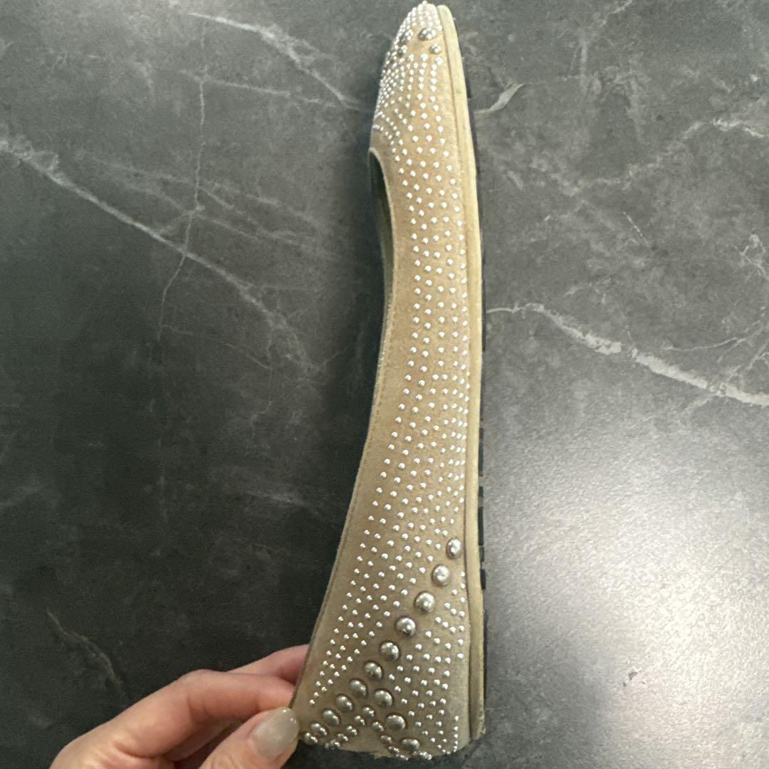 お値下げ中　JIMMY CHOO スタッズ付きフラットシューズ 38 ベージュ