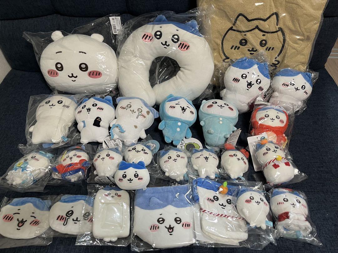 ちいかわ　ハチワレ多め　ぬいぐるみ　まとめ売り 物流センター】 中古 ぬいぐるみ ちいかわハチワレ ハチさん BIG