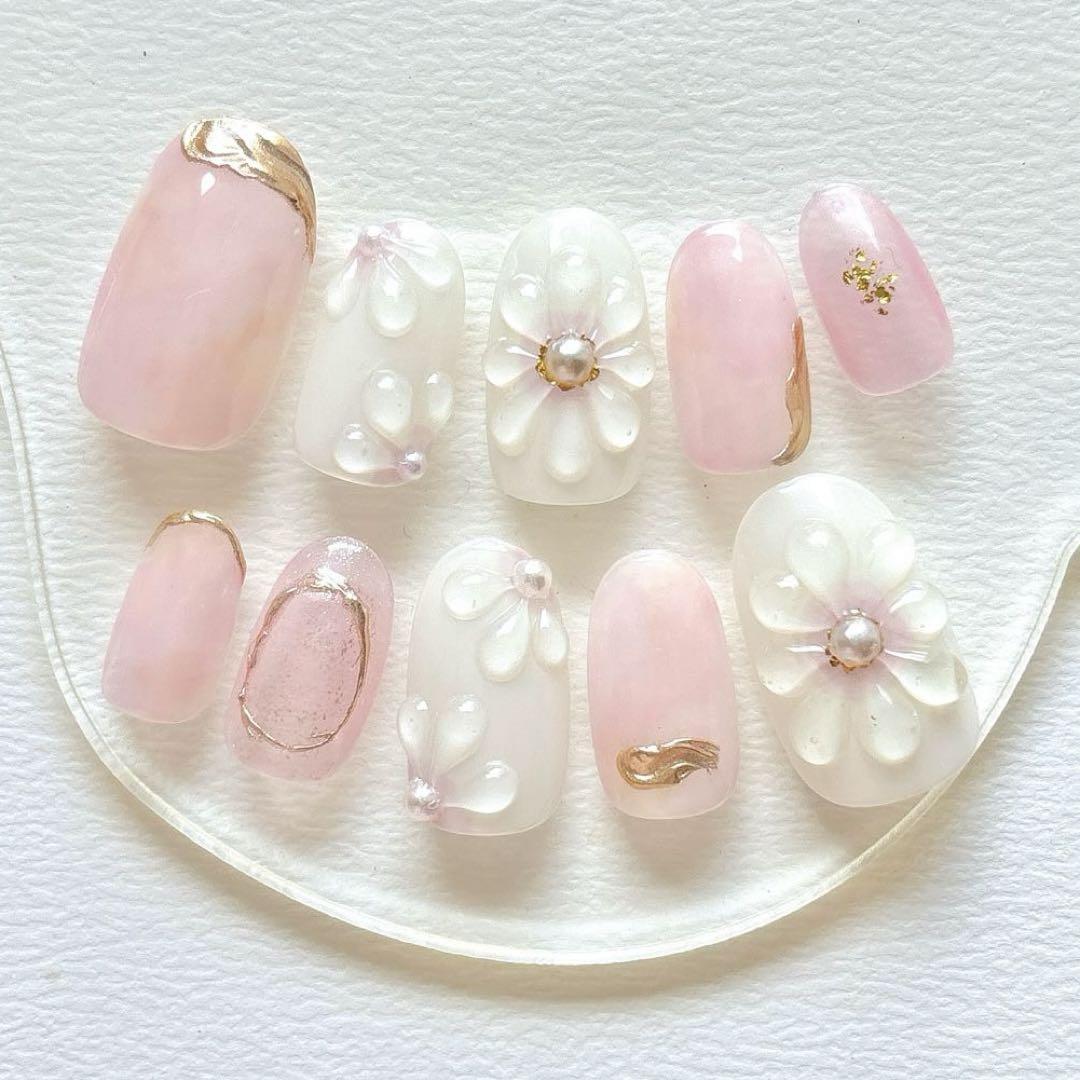 A-39 ネイルチップ ニュアンスネイル ぷっくりフラワー 淡色 も