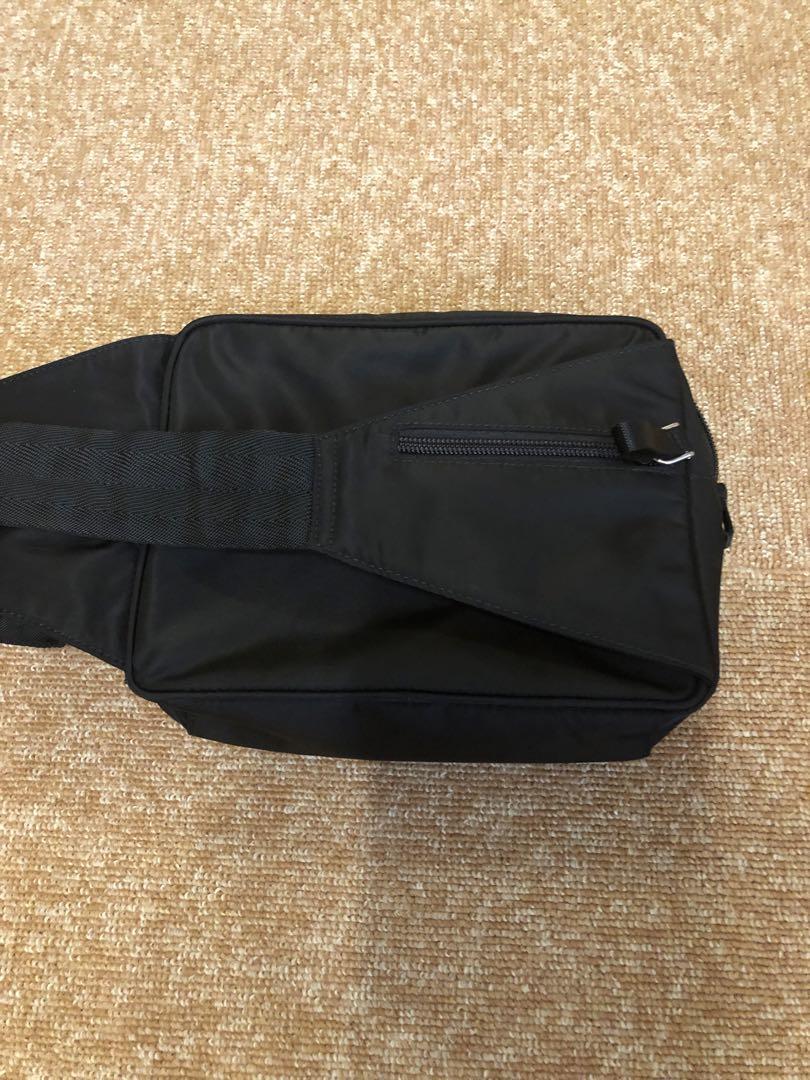 本物 プラダ ボディバッグ バッグ