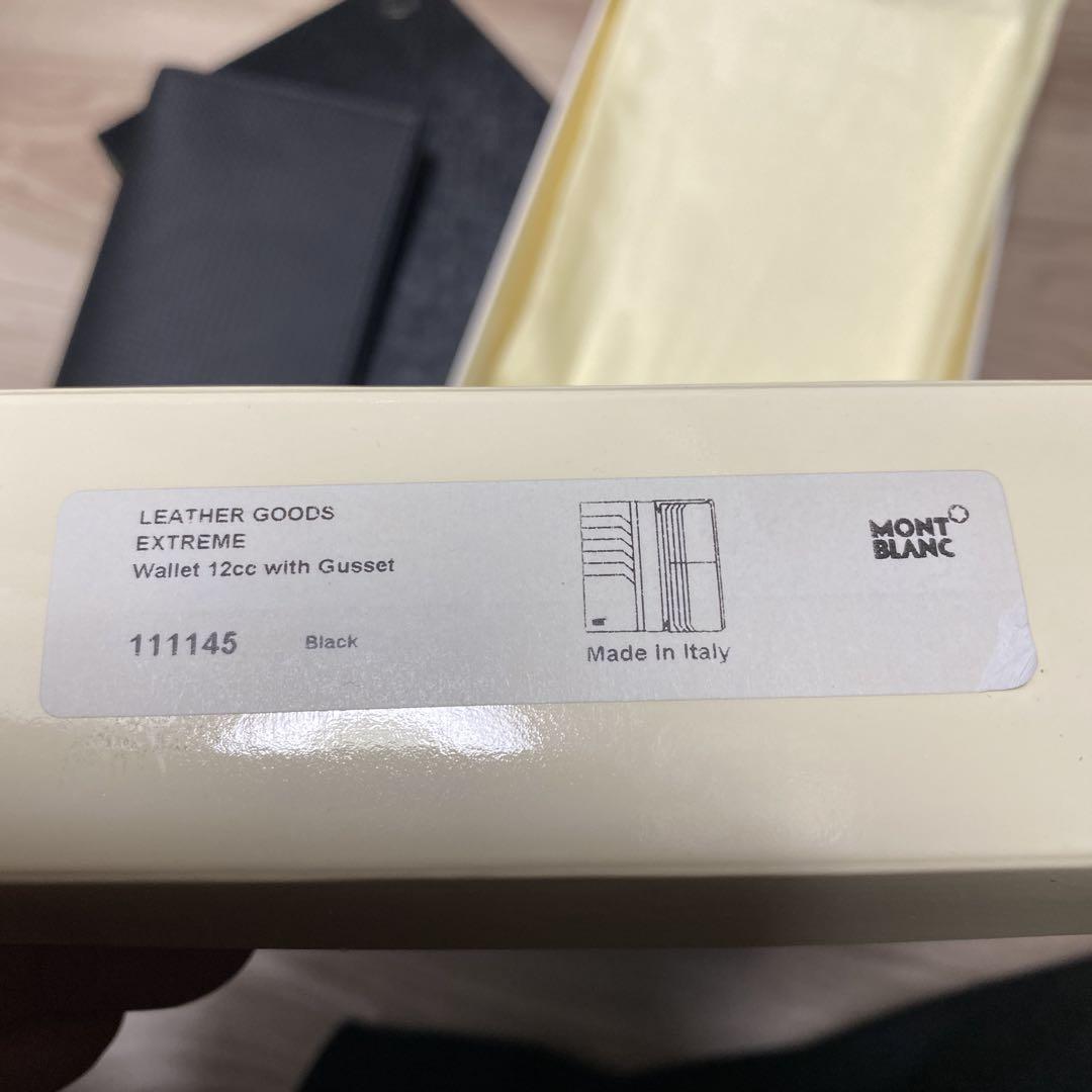 Montblanc ブラック 二つ折り財布　新品　111145