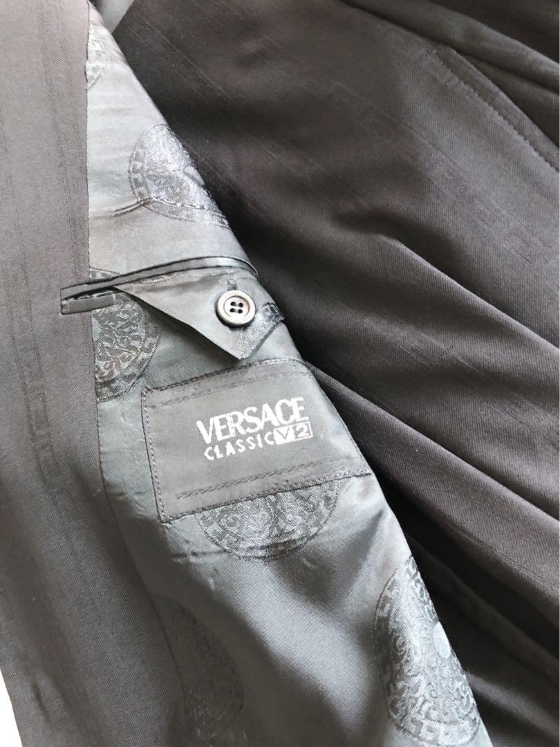 ☆美品Versace Classic V2 グレカ柄織生地 ブラックスーツ48☆