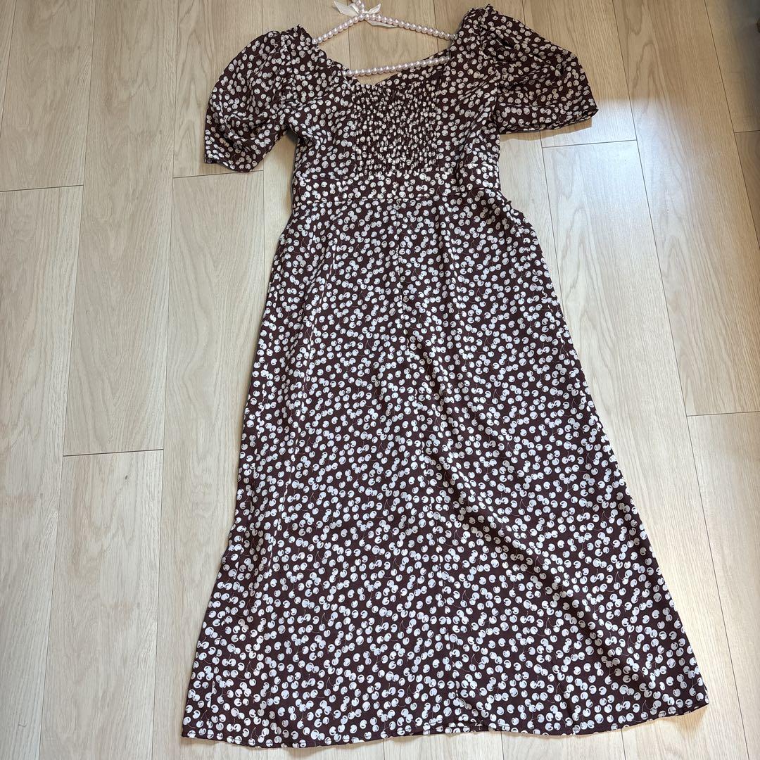 ワンピース Cherry Pattern Cache-Coeur One-Piece