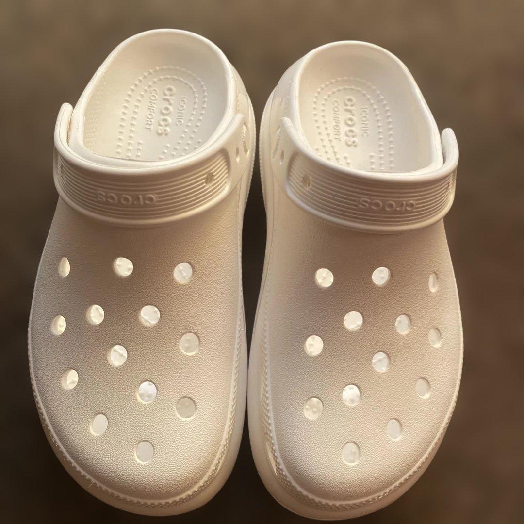 crocs ホワイト メガクラッシュ 厚底 クロッグサンダル