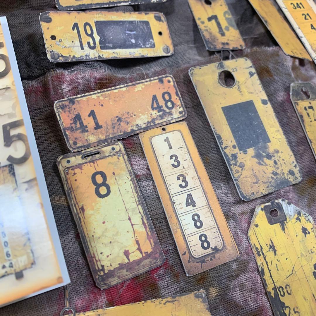 【人気タグ新色♡】コラージュ素材 厚紙錆タグ 黄色のプレート