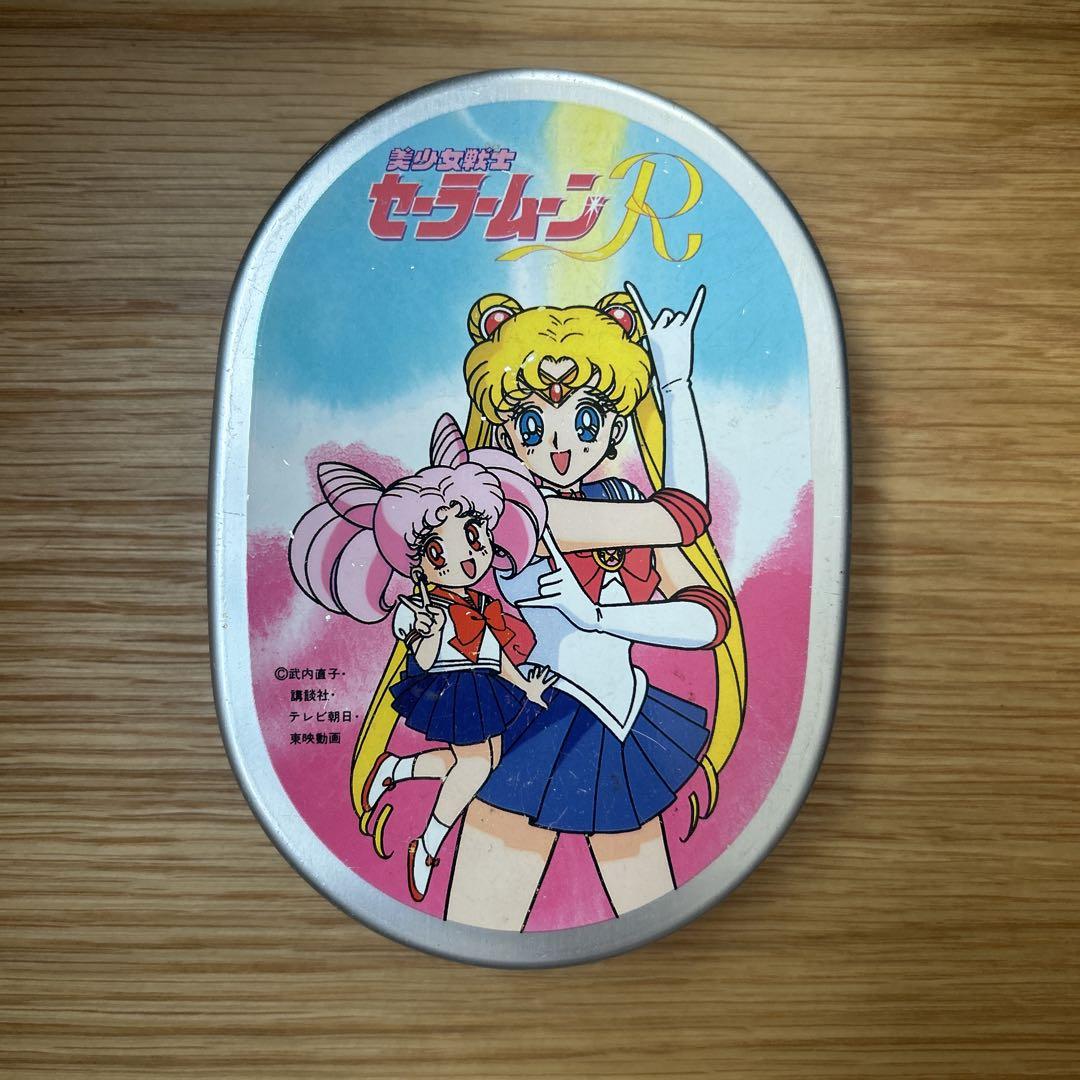 新品未使用セーラームーン　当時物　お弁当箱　コップ　箸 新品未使用セーラームーン 当時物 お弁当箱 コップ 箸 弁当箱・水筒