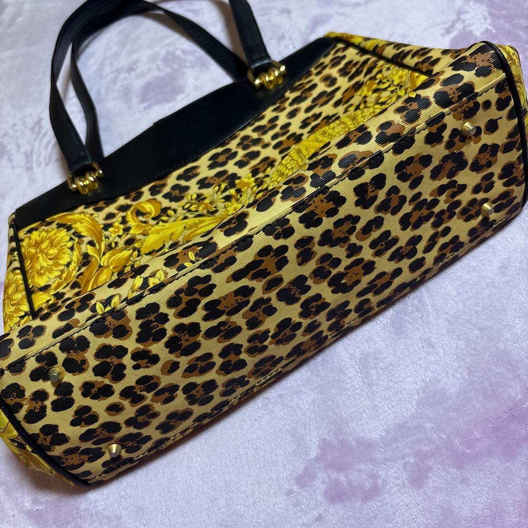 GIANNI VERSACE ヒョウ柄ショルダーバッグ ヴィンテージ