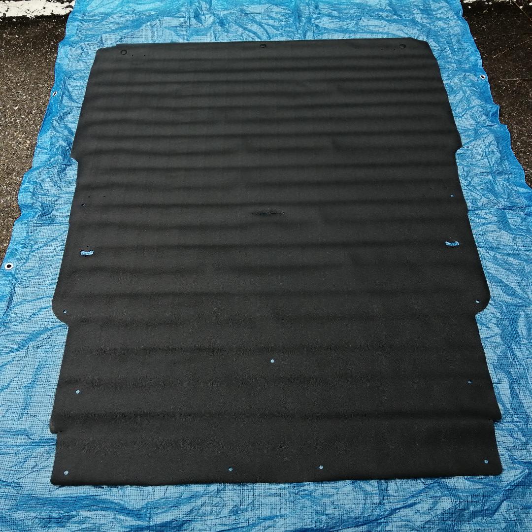 ハイゼットカーゴ　純正荷室マット