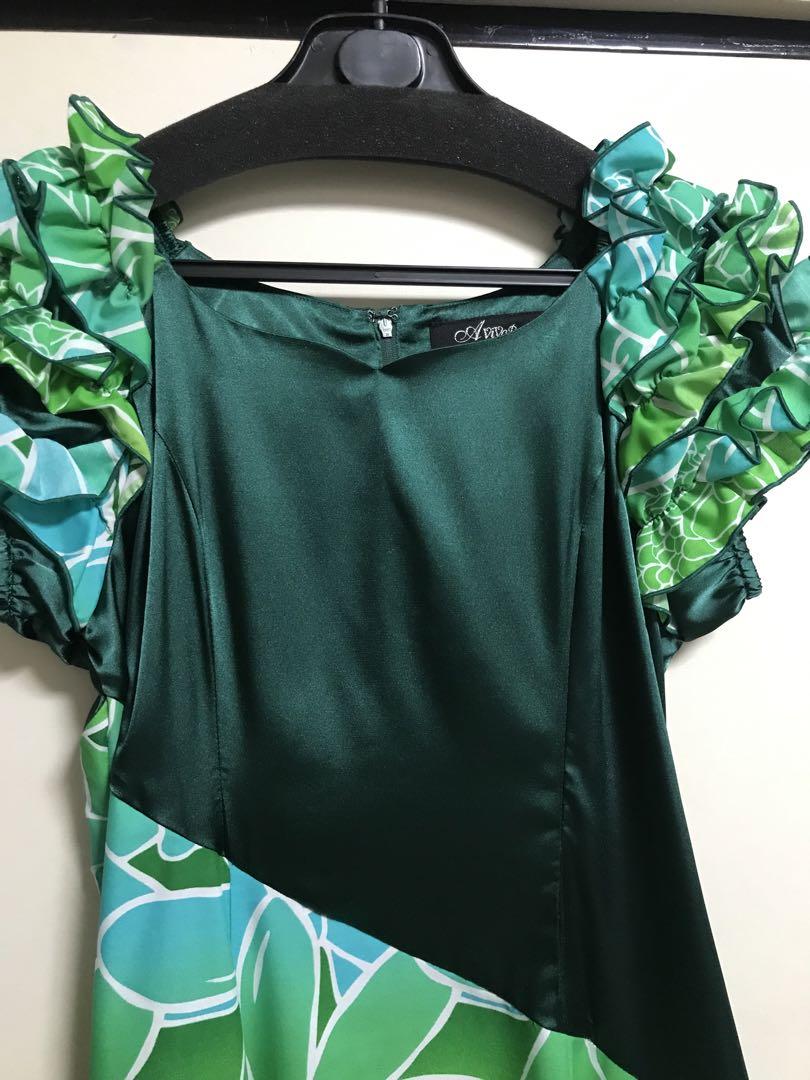 新品未使用美品❣️フラダンスドレス
