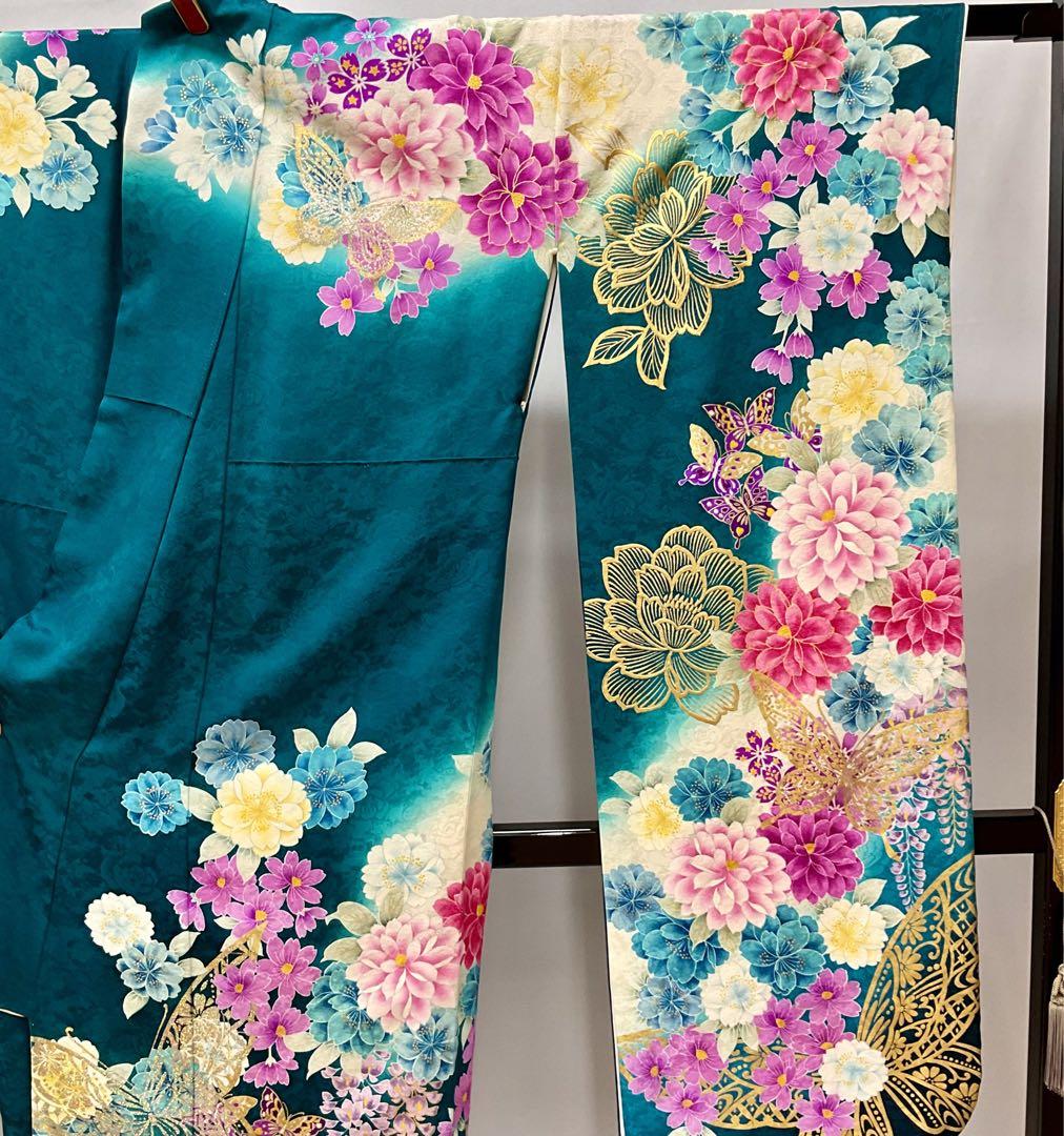 振袖　グリーン系　青緑　牡丹　蝶　桜　藤　刺繍　金彩　No.277