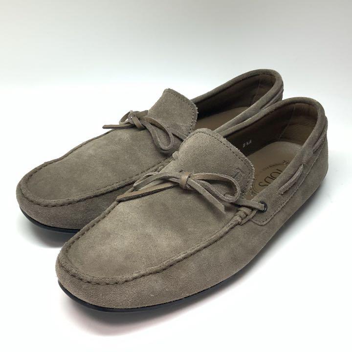 感謝価格】 美品 Tod's トッズ ドライビングシューズ 9 1/2 - デッキ トップ TOD'S トッズ スウェード ローファー ドライビングシューズ 【美品】 ローファー/革靴