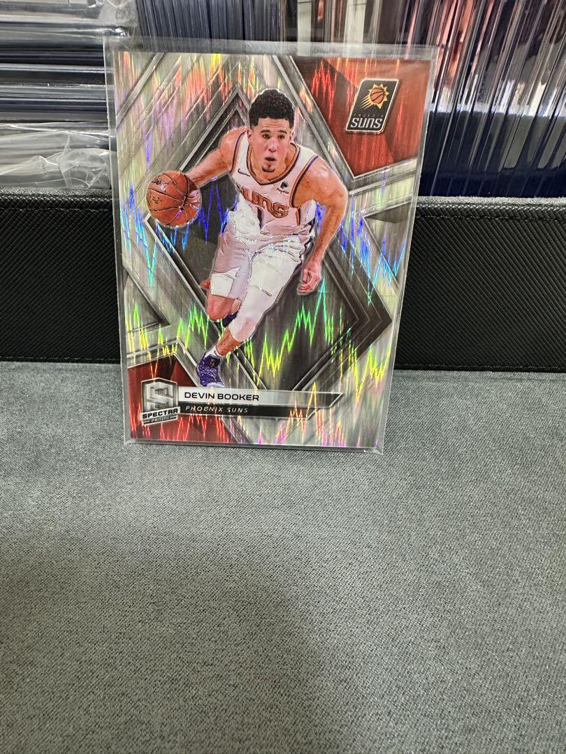 デビン・ブッカー PRIZM 1/9 フェニックス・サンズ