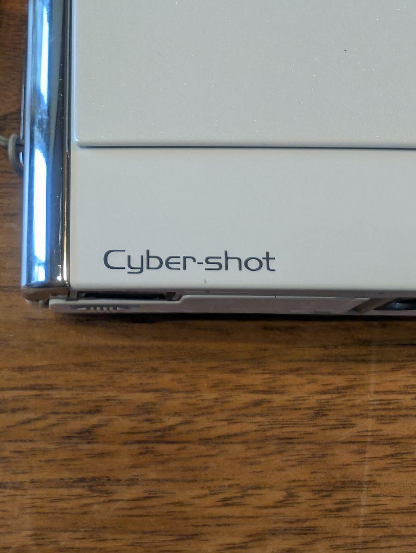 SONY デジタルカメラ Cyber-shot DSC-T70 ホワイトおまけ付