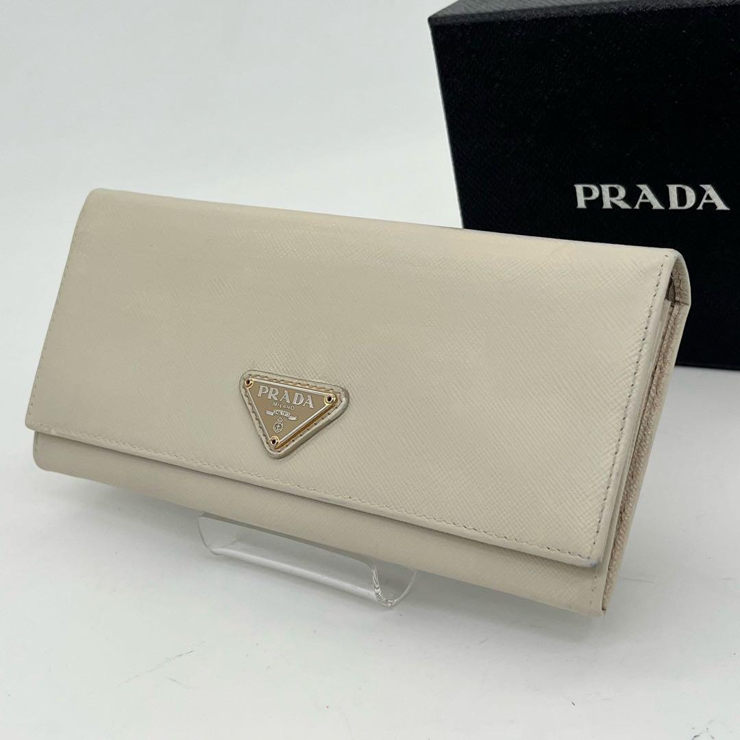 PRADA 長財布 フラップウォレット 三角プレート サフィアーノレザー 白