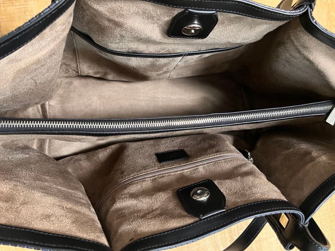 SERAPIANセラピアン トートバッグ レザー×ステパン ネイビー SERAPIANセラピアン トートバッグ レザー×ステパン ネイビー