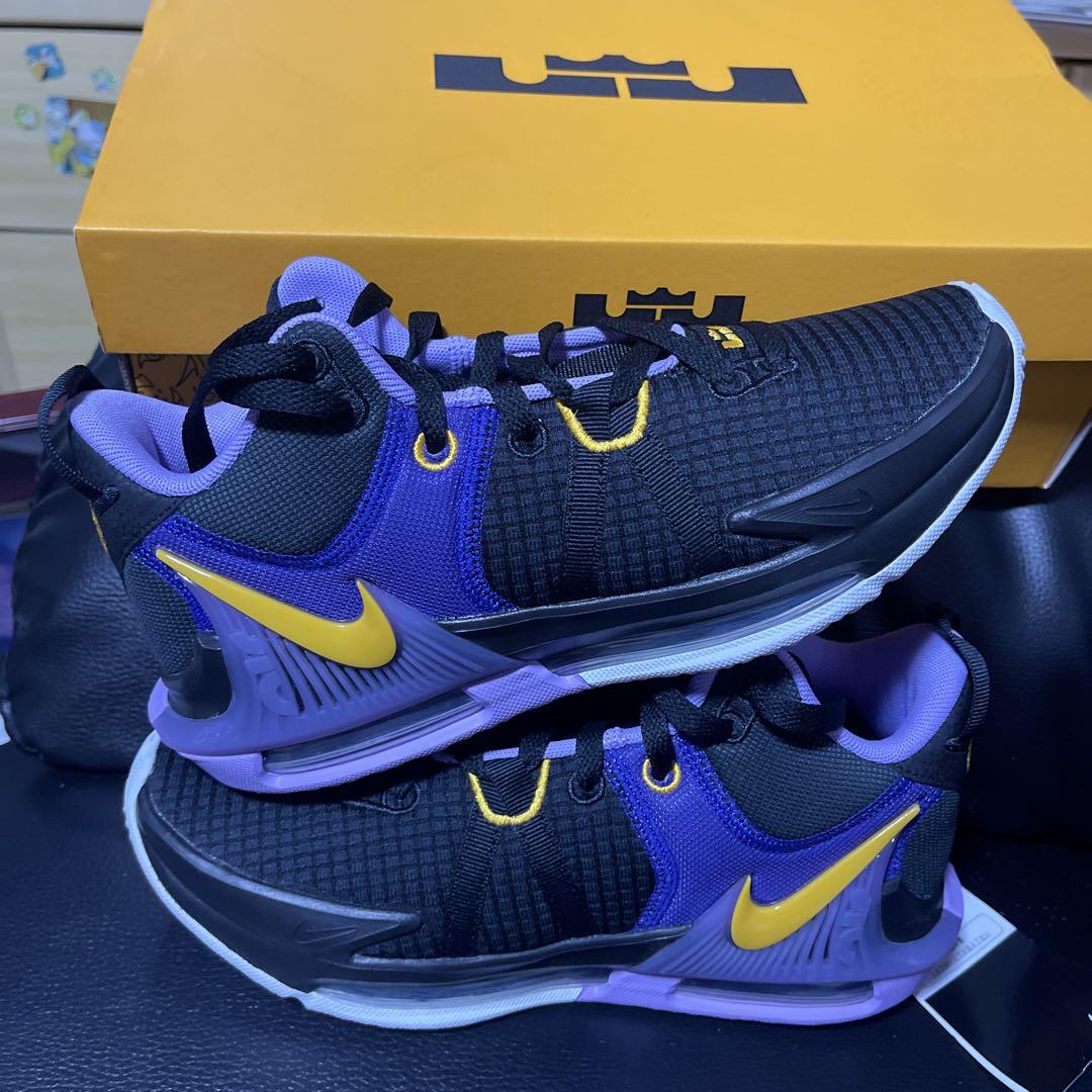 シューズ(女性用) LEBRON WITNESS VII 7.5