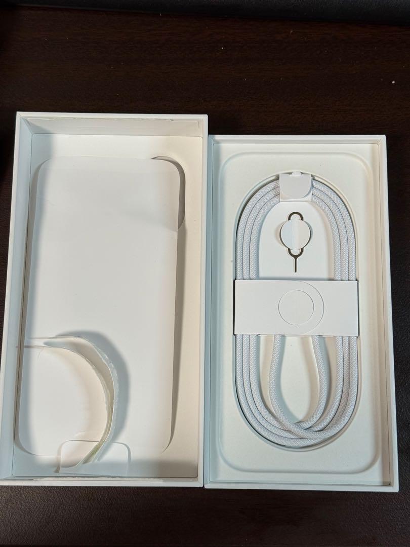 iPhone 16 ホワイト　128GB