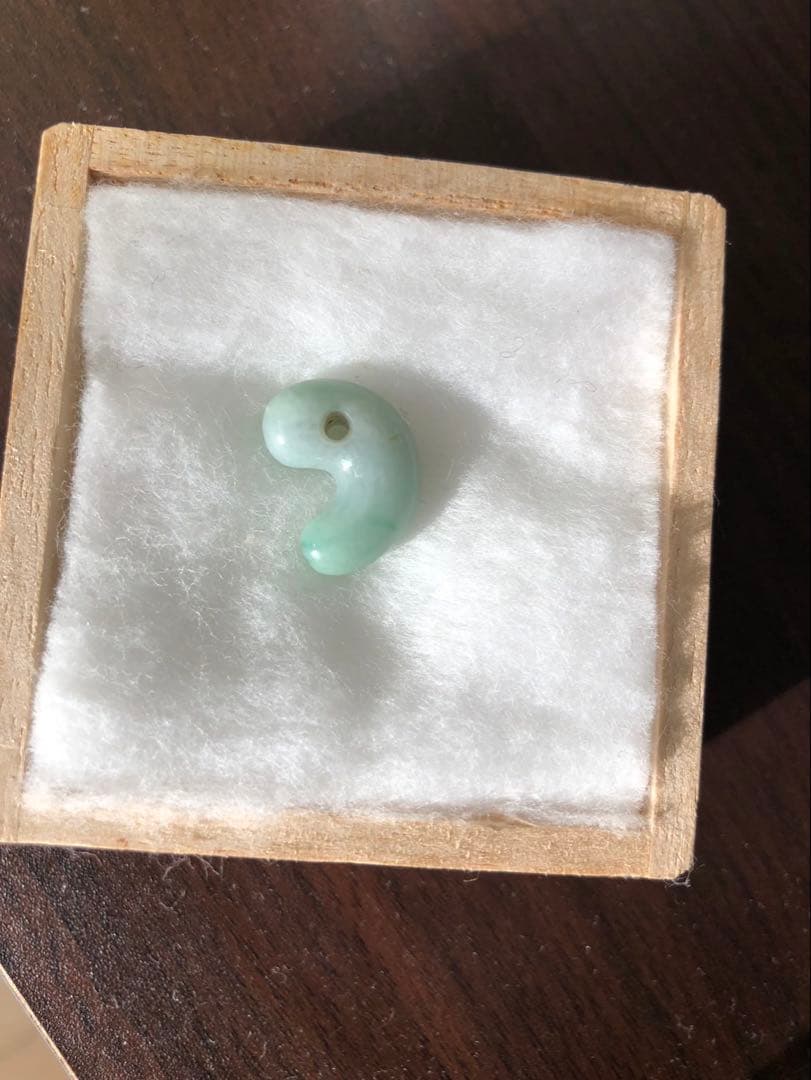 糸魚川ひすい 勾玉 糸魚川ひすい 勾玉