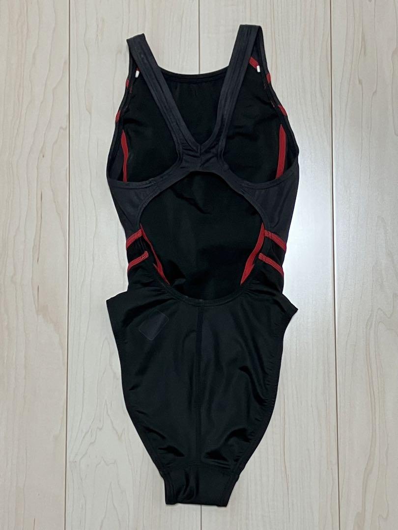 使用品 アリーナ 競泳水着 Sサイズ nux-w FAR-0524WH