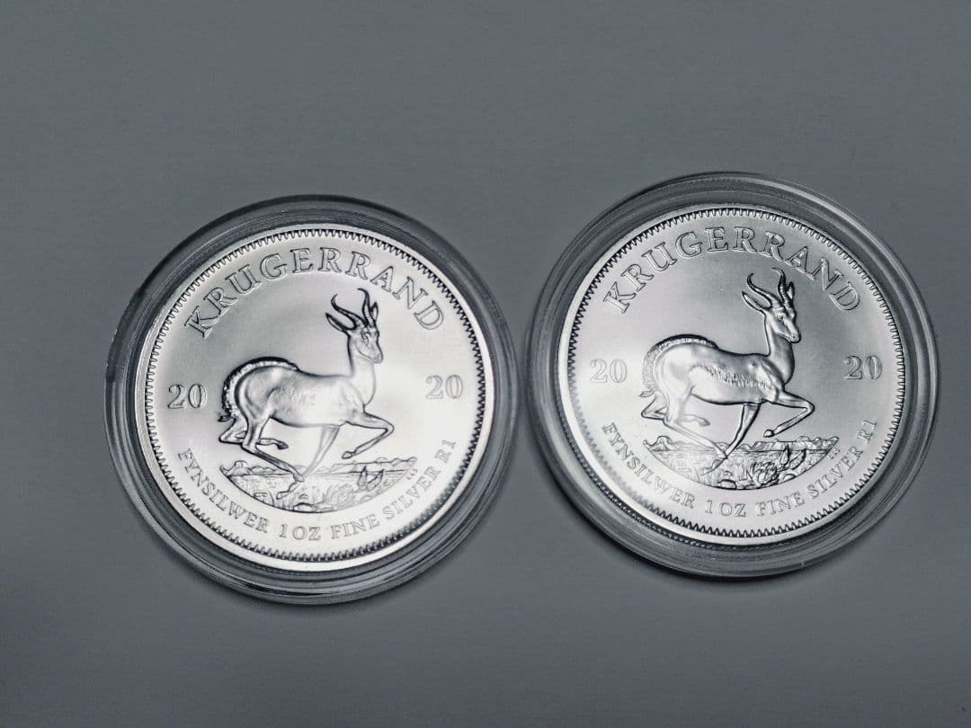 2020年製クルーガーランド銀貨2枚セットコインケース付き