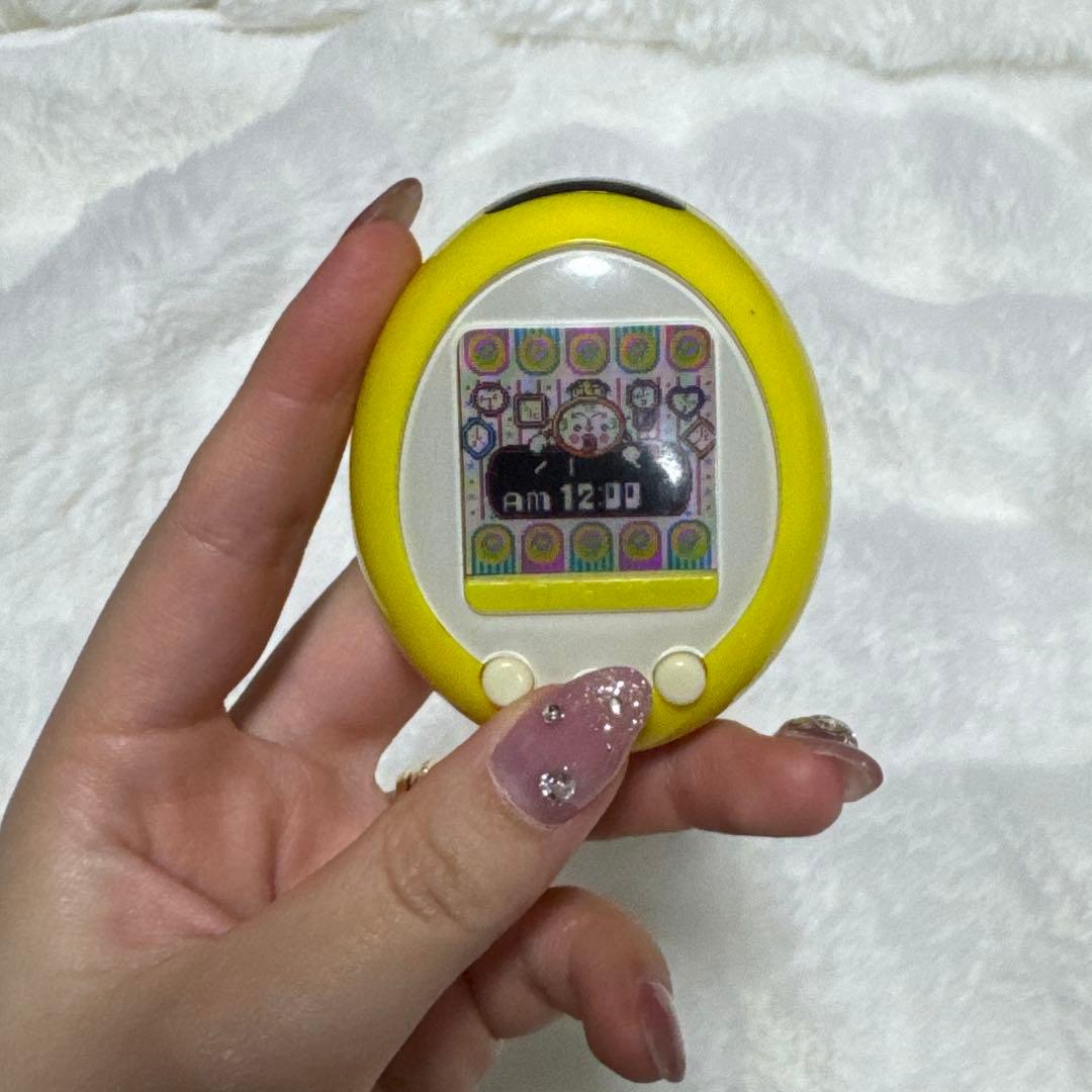 廃盤品 バンダイ たまごっち プラスカラー イエロー 廃盤品 バンダイ たまごっち プラスカラー イエロー