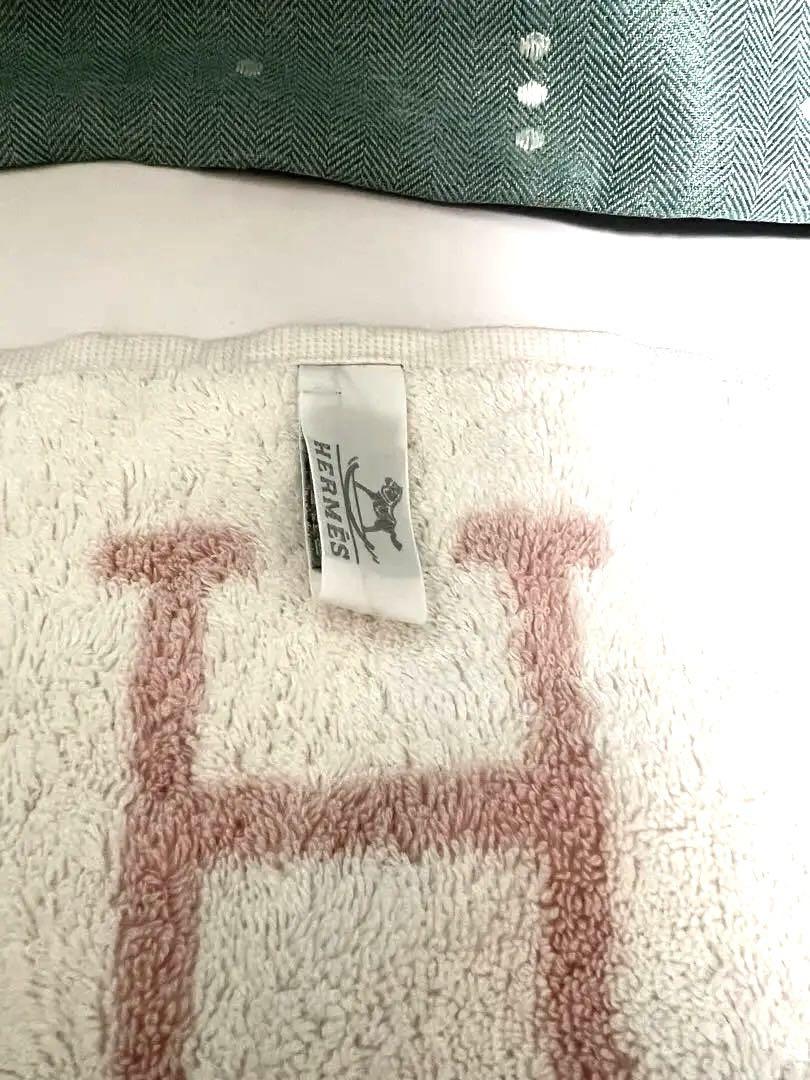 エルメスHERMES Hロゴ タオルハンカチ ホワイト・ピンク