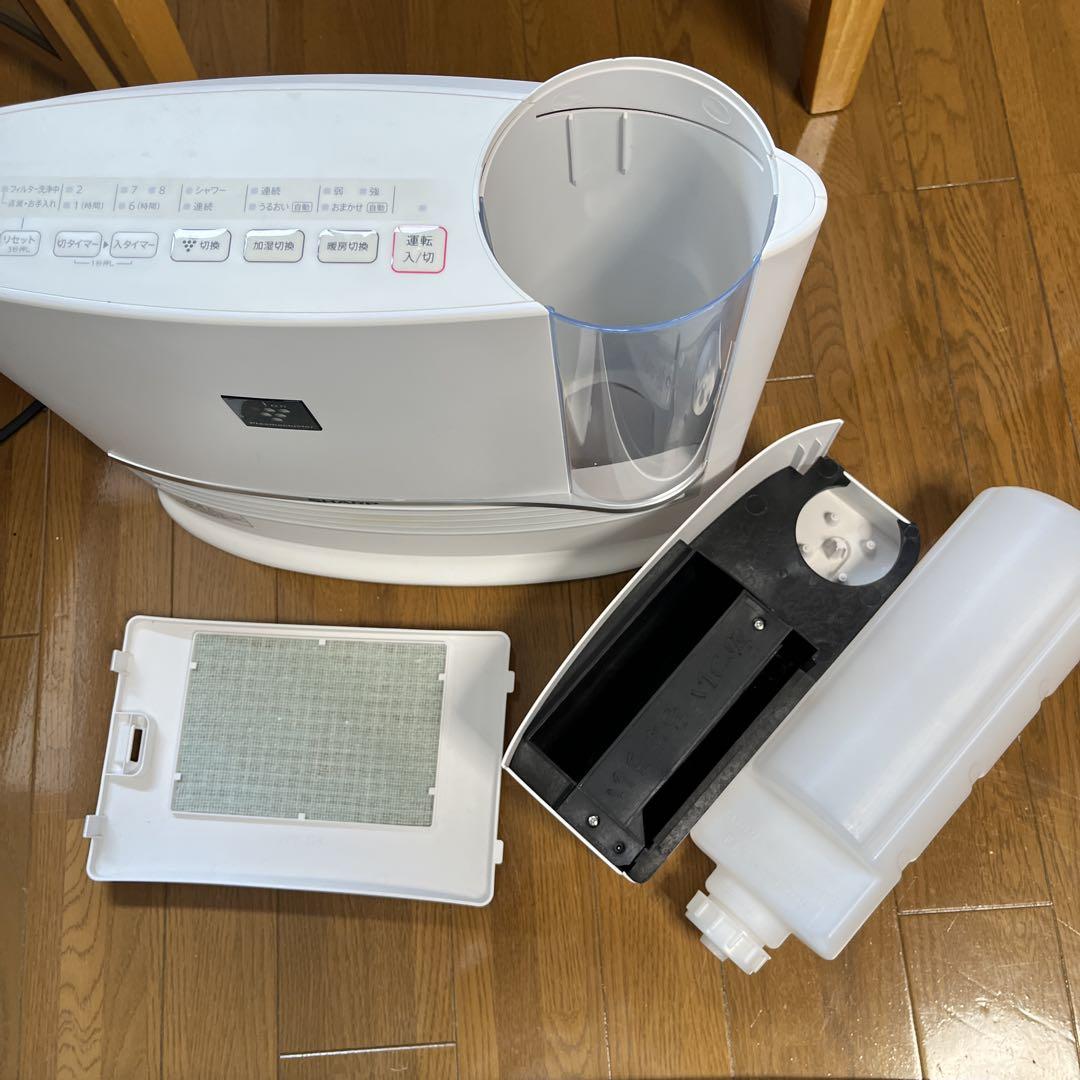 シャープ　加湿セラミックファンヒーター　HX-H120-W