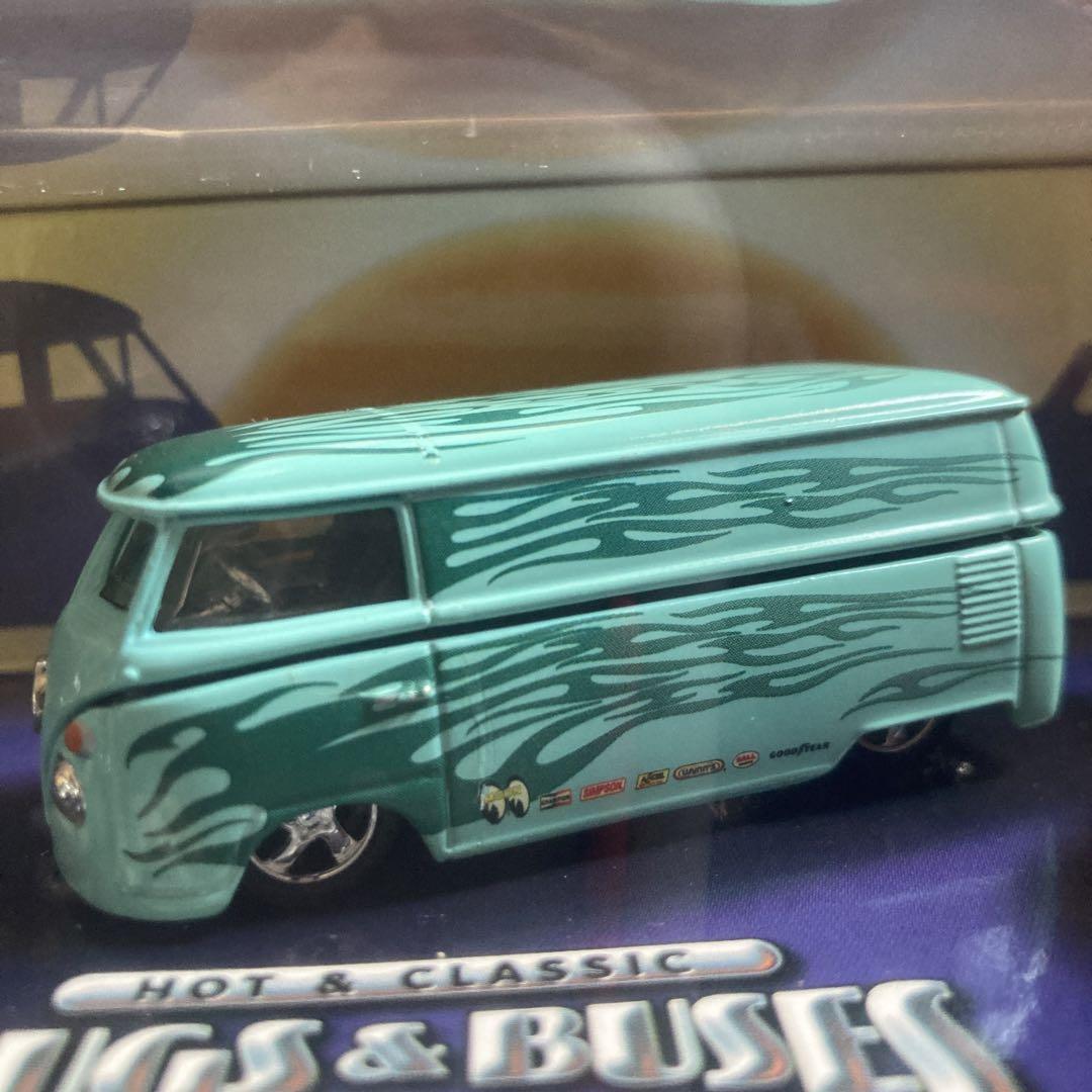 マテル製ホットウィールHOT & CLASSIC \"BUGS & BUSES\"