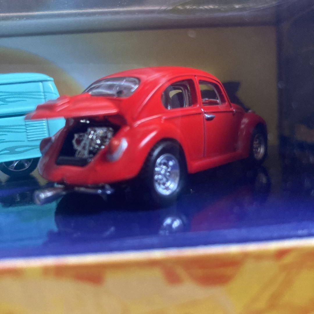 マテル製ホットウィールHOT & CLASSIC \"BUGS & BUSES\"