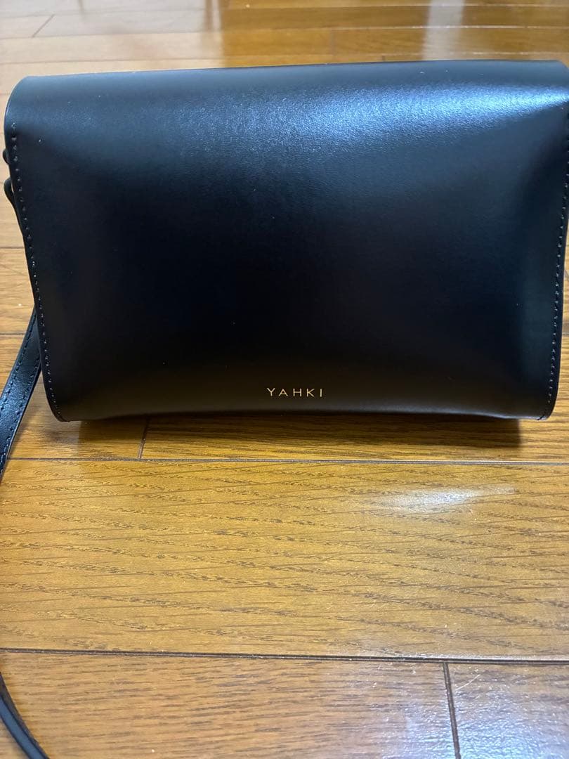 ヤーキYAHKI 黒 ショルダーバッグ YH-646