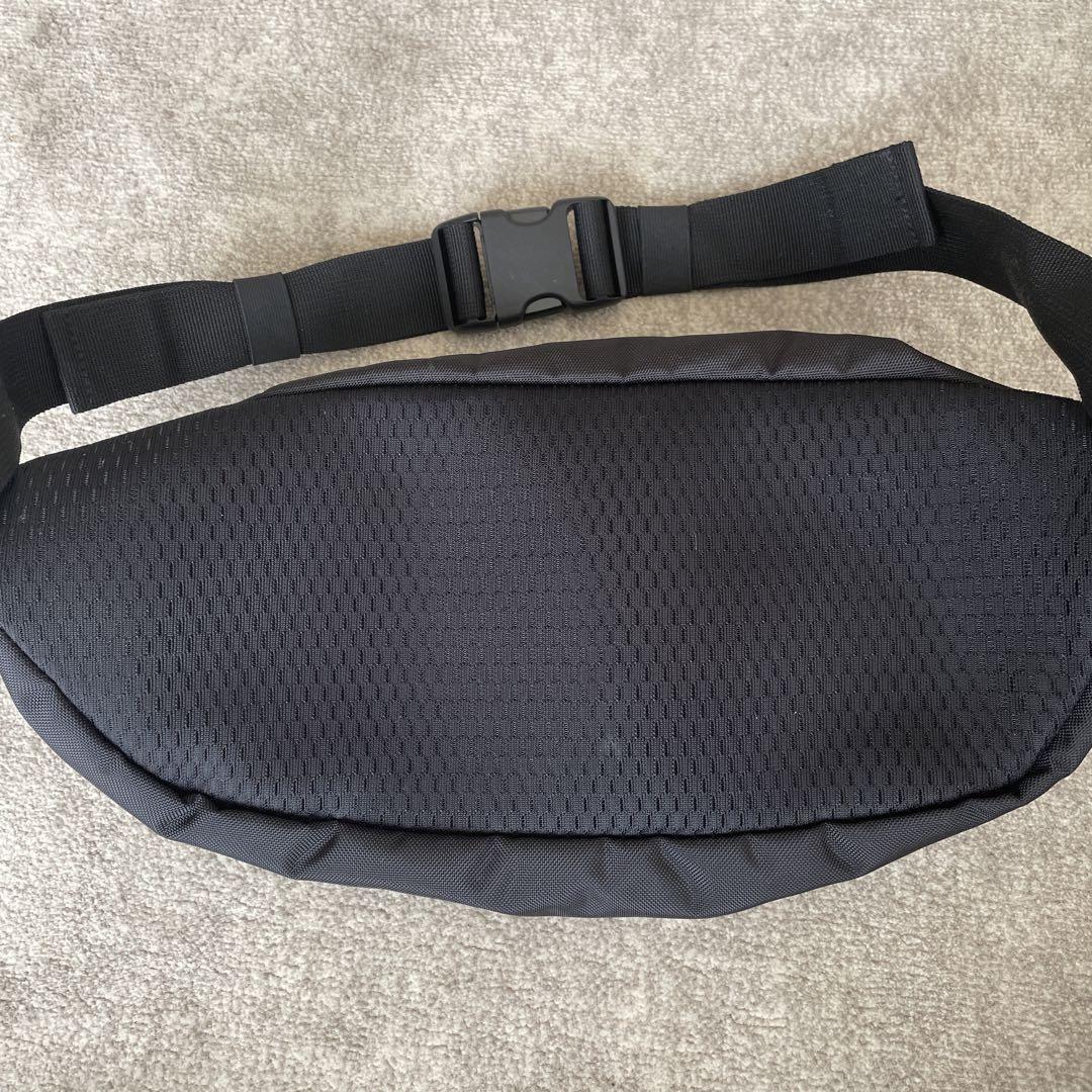 新品タグ付き　ヘリーハンセン　ウエストポーチ HELLY HANSEN ヘリーハンセンウエストポーチ 200×400