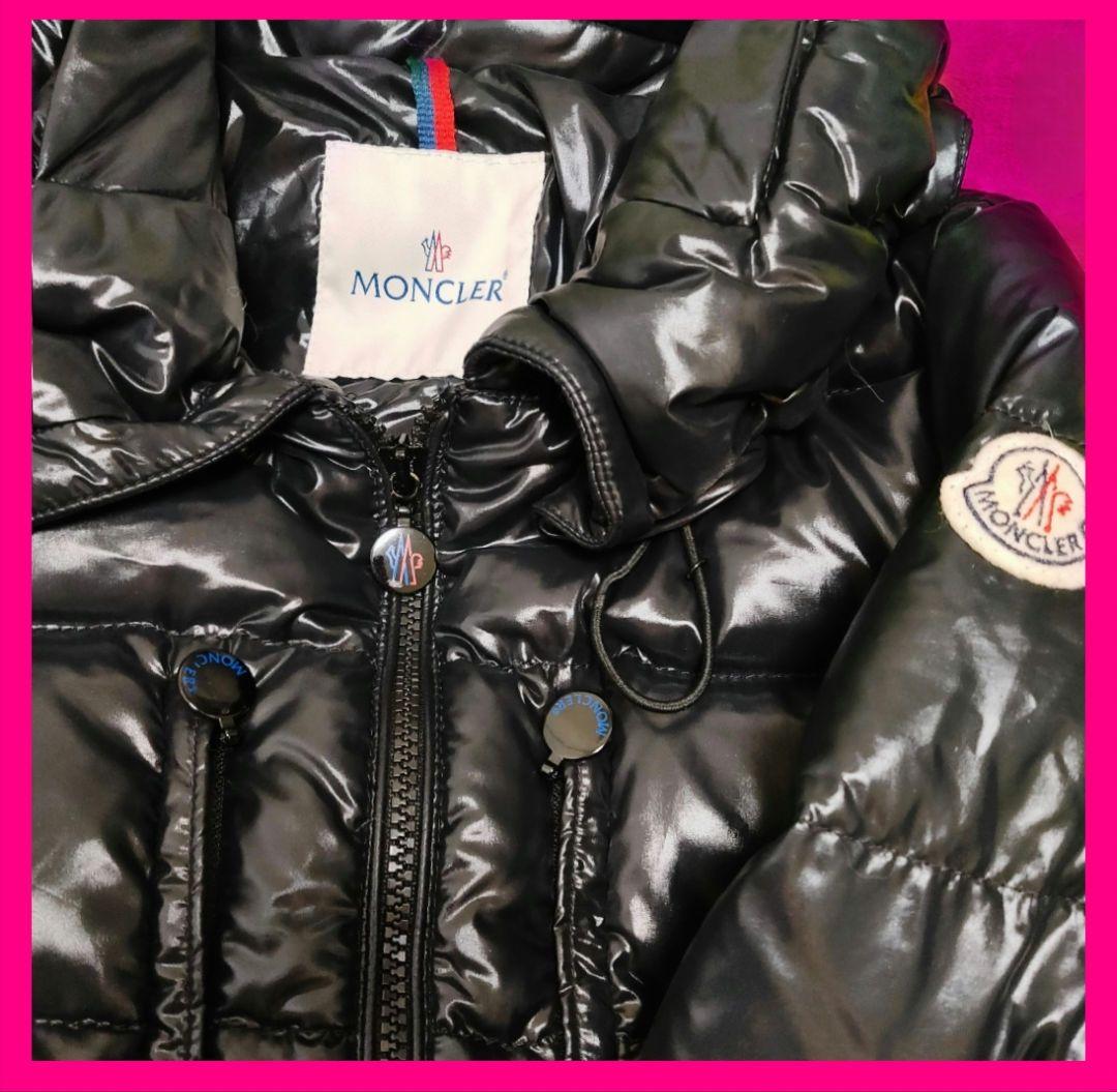 22万ボリューム満点パツパツMONCLER ダウン ロング コート モンクレール 22万ボリューム満点パツパツMONCLER ダウン ロング コート モンクレール