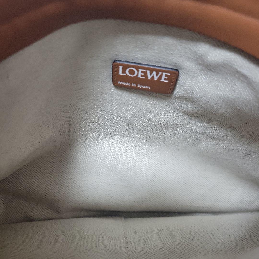 LOEWE ファー クラッチバッグ ベージュ
