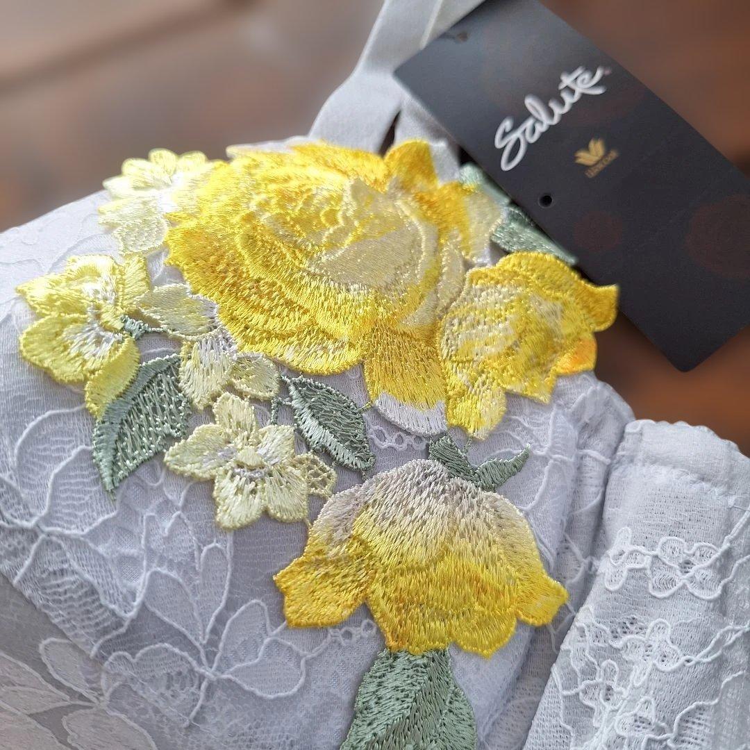 サルート ワコール ブラジャーF75&ショーツM2枚 サルート ワコール ブラジャーF75&ショーツM2枚