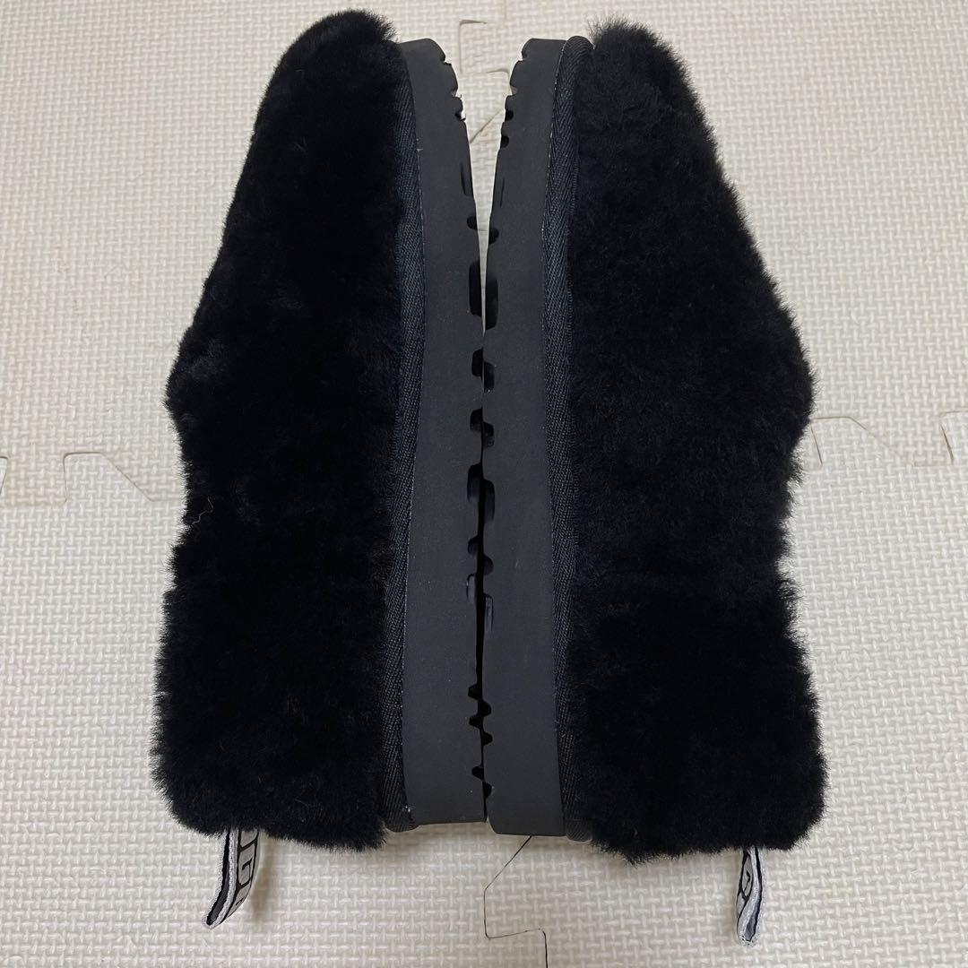 新品未使用　UGG シューズ　靴　ショート 黒　ブラック