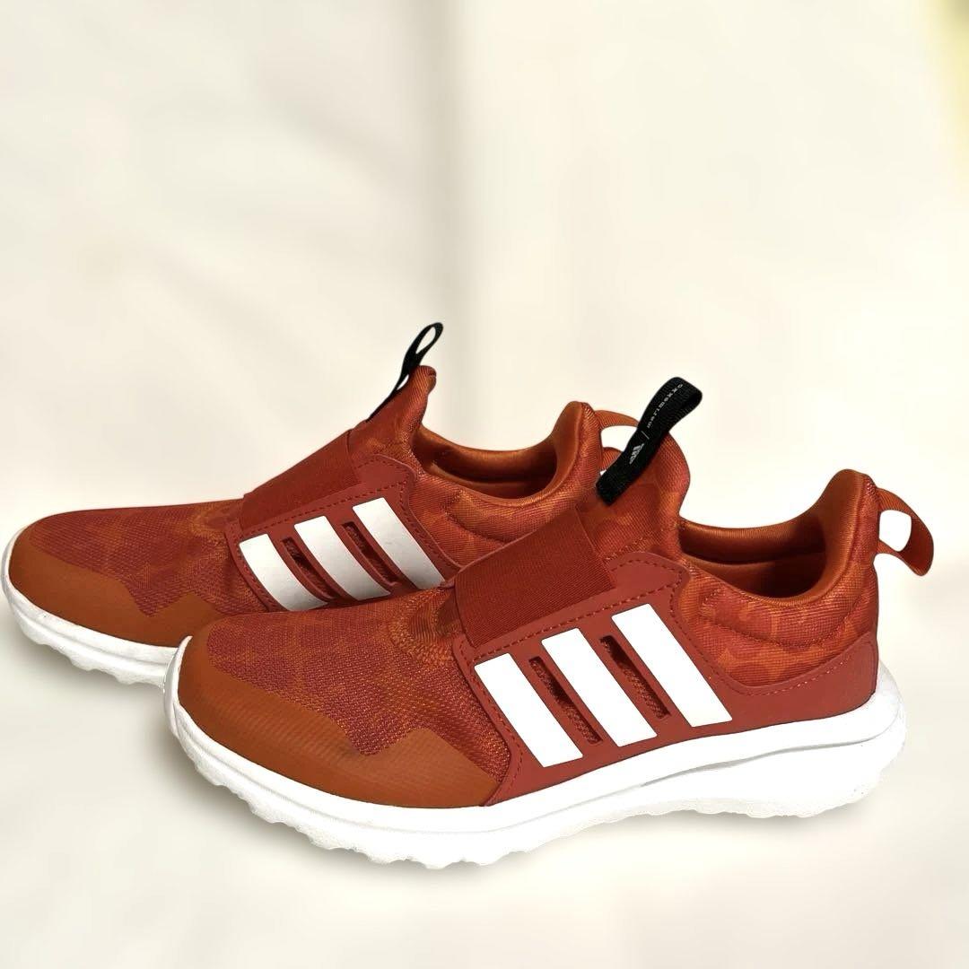 マリメッコadidasコラボ　スニーカー　最終お値下げ マリメッコadidasコラボ スニーカー 最終お値下げ - メルカリ