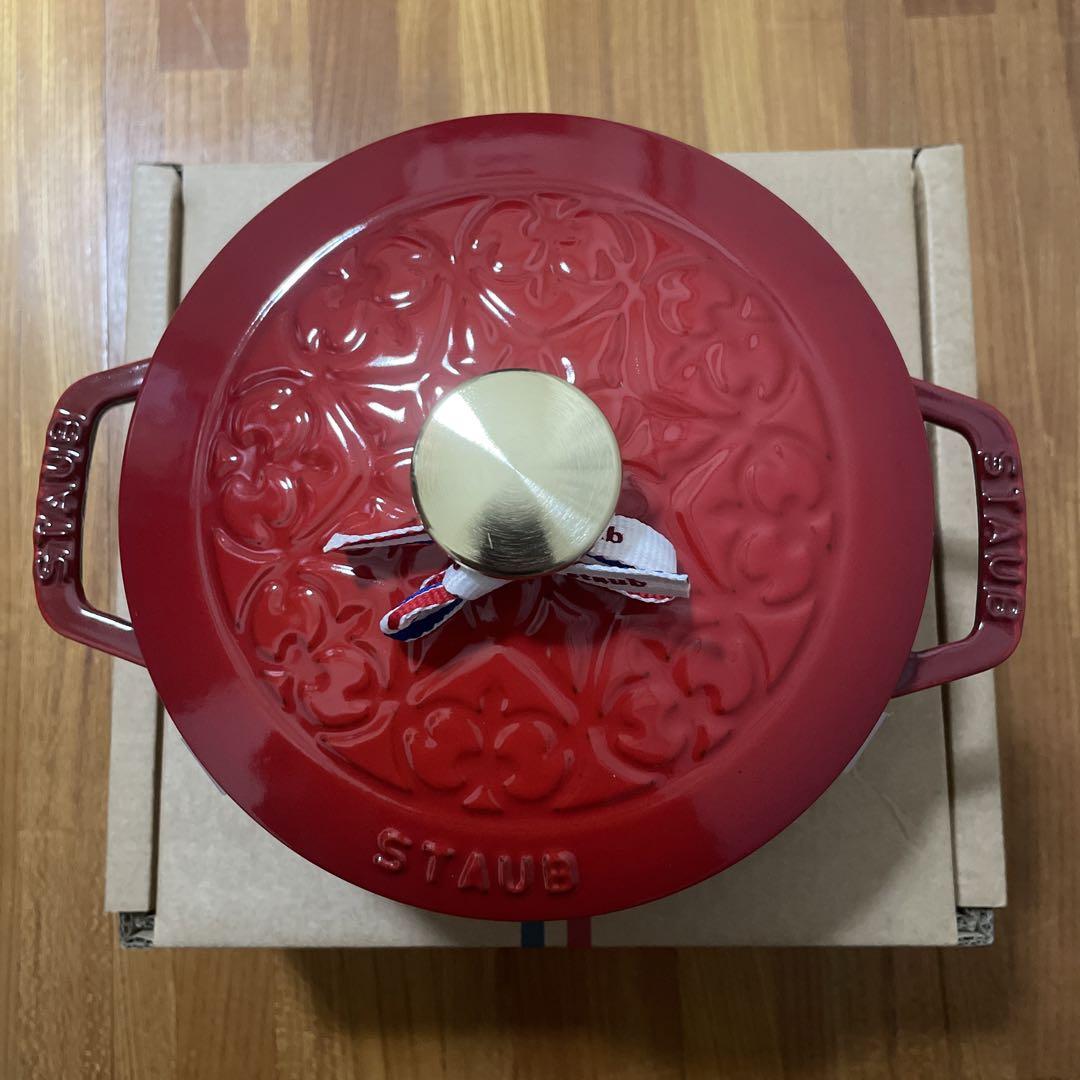 【新品】 ストウブ staub WA-NABE S ワナベ lily 16cm Amazon｜staub ストウブ 「 ワナベ リリーカンパーニュ S 16cm