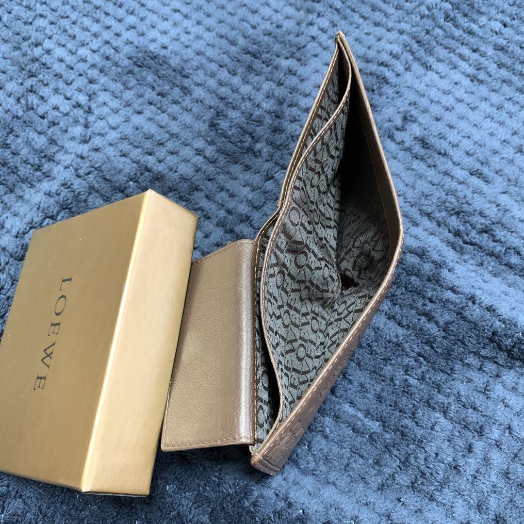 te226ページ　LOEWE 二つ折り財布 ブラウン レザー美品中古品
