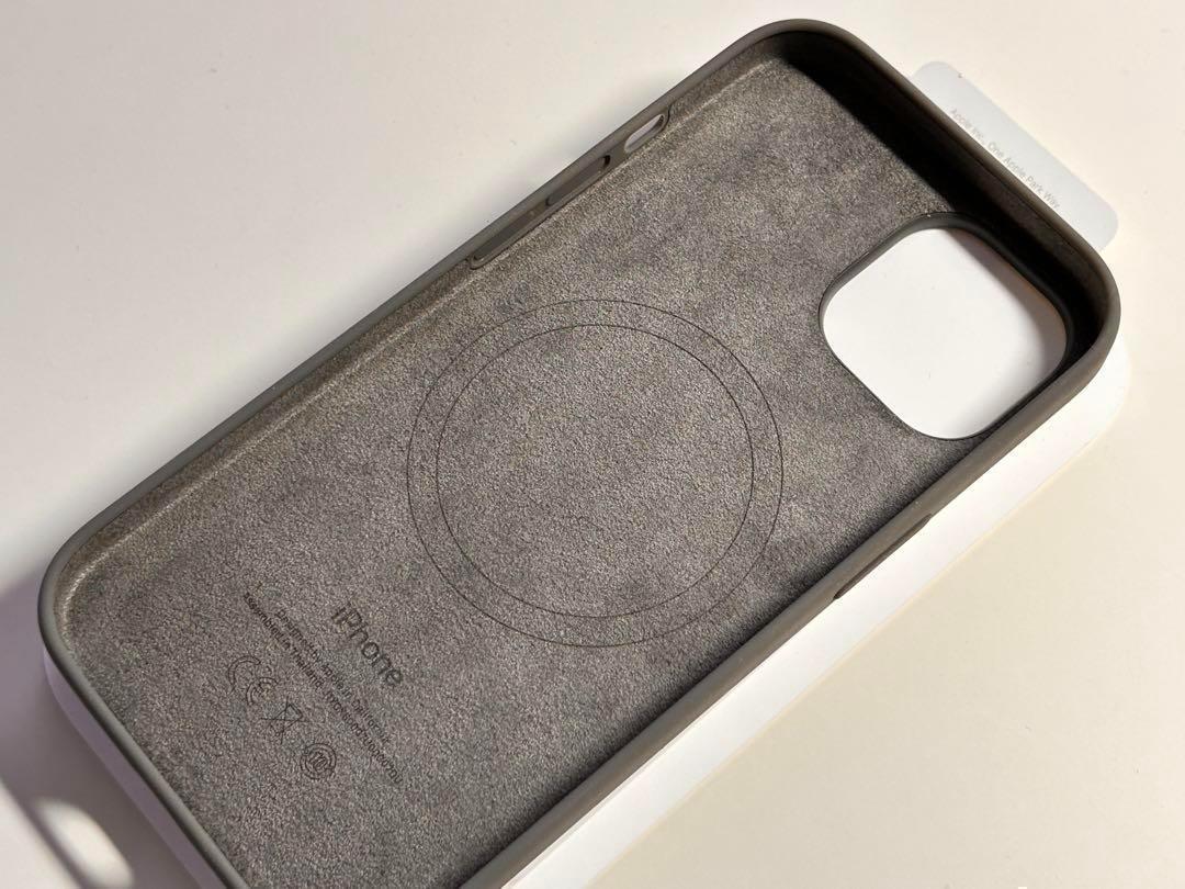 【新品】純正 iPhone 15 シリコンケース・クレイ②