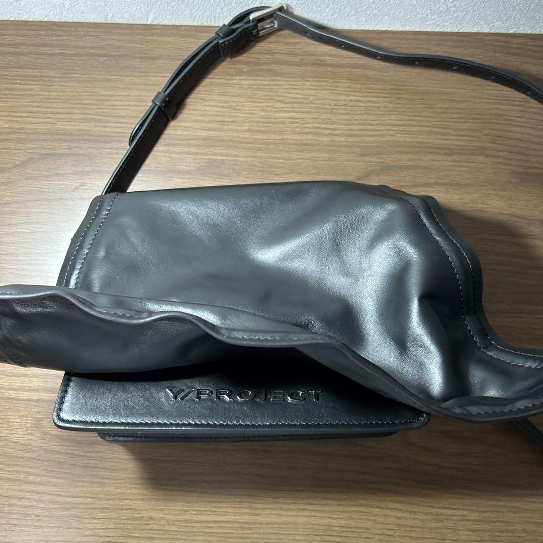 バッグ Y/Project wire leather cross body bag