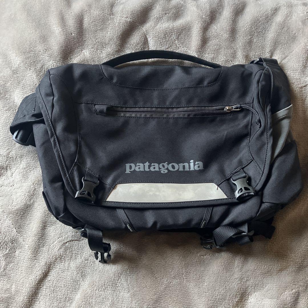 patagonia メッセンジャーバック 黒