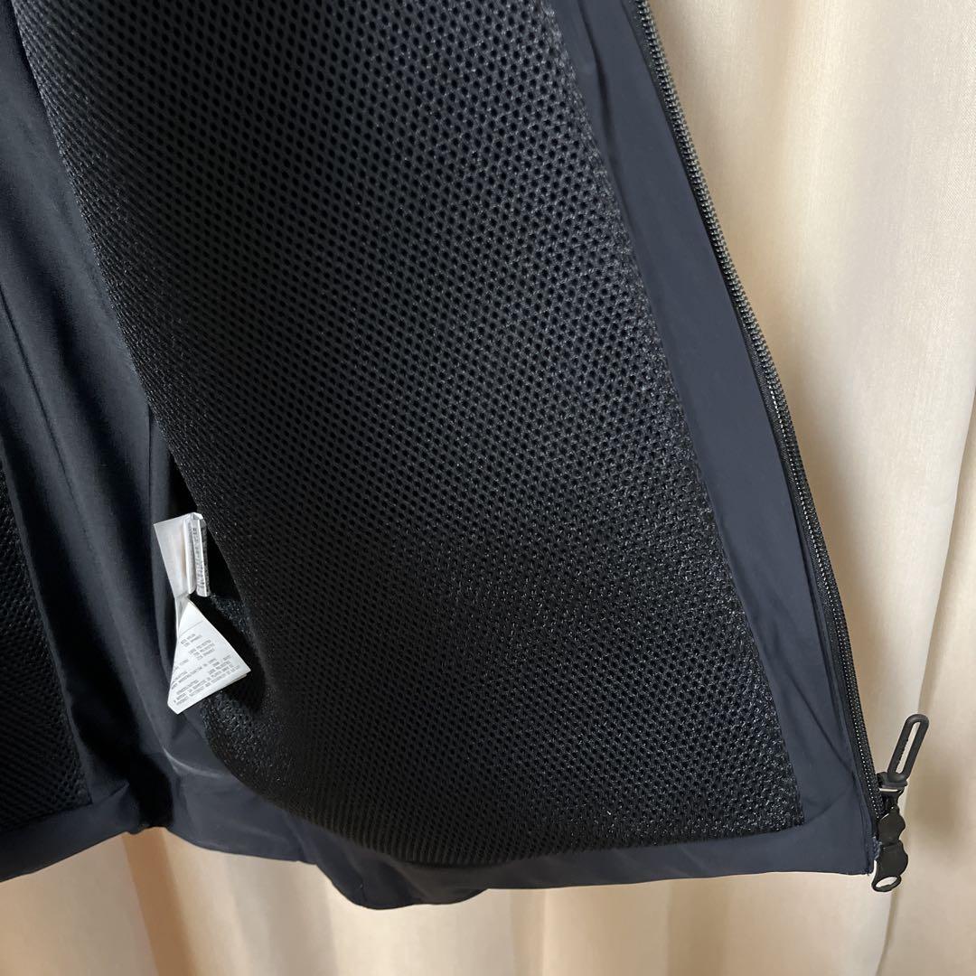 DESCENTE デサント　水沢ダウン　マウンテニア　ハーフコート　ブラック