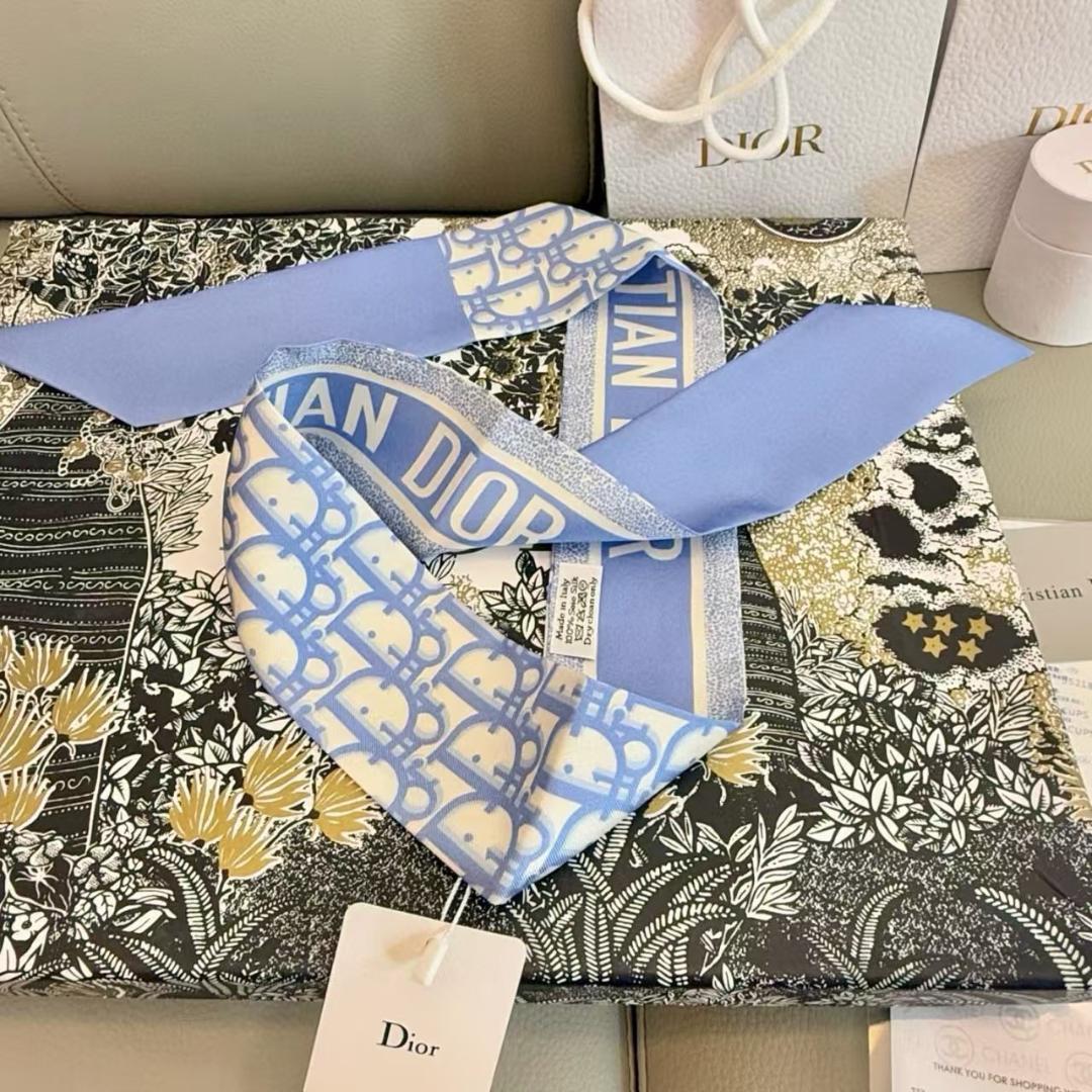 Dior ブルー