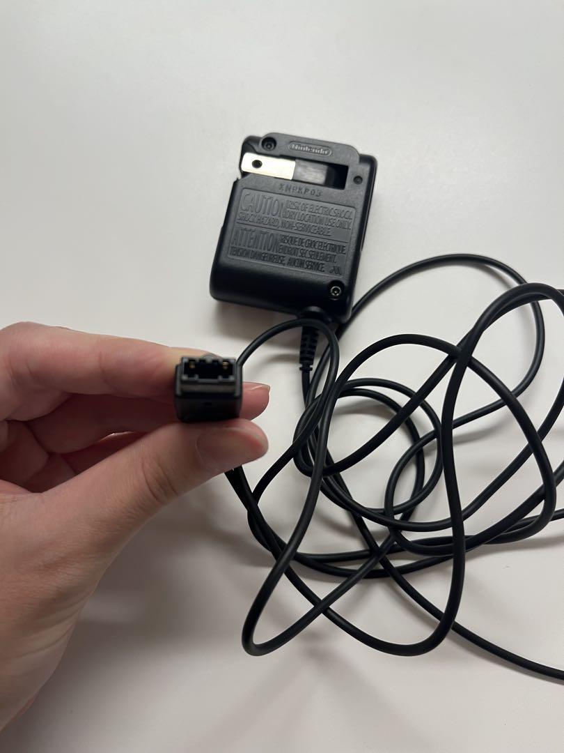 ゲームボーイアドバンスsp 充電器、カセット（ポケモン）つき、動作確認済