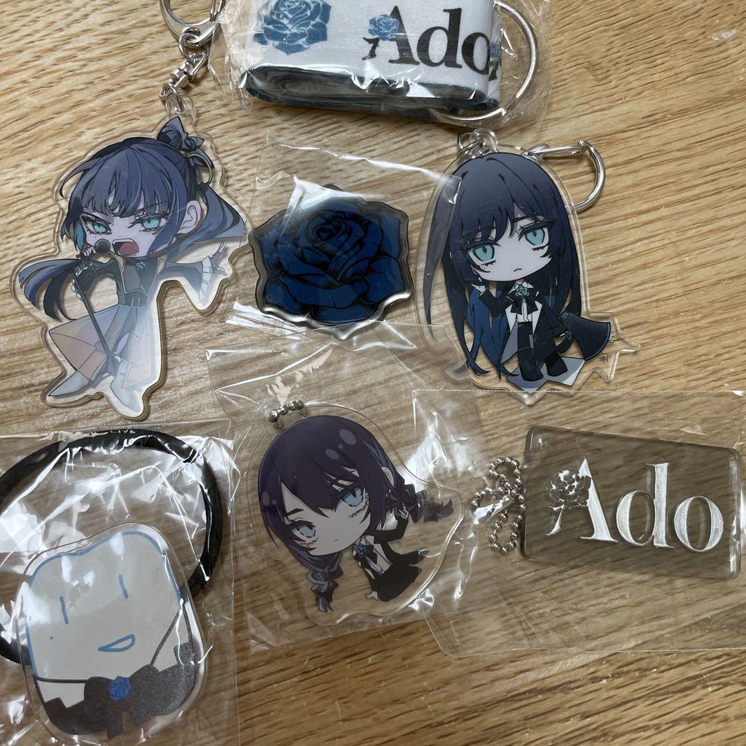 Ado アクリルキーホルダー他セット - メルカリ