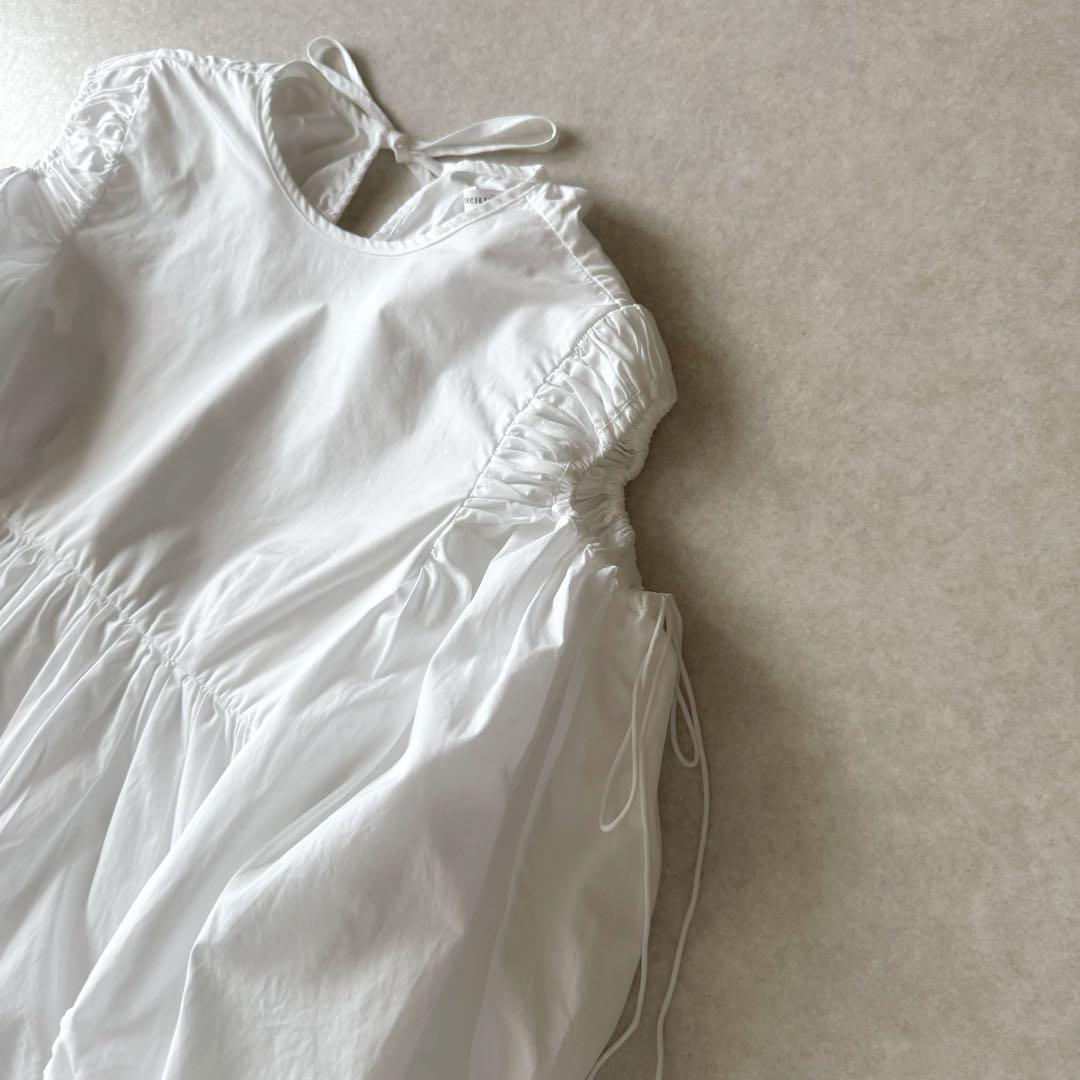 CECILIE BAHNSEN バックオープンペプラムブラウス　セシリーバンセン