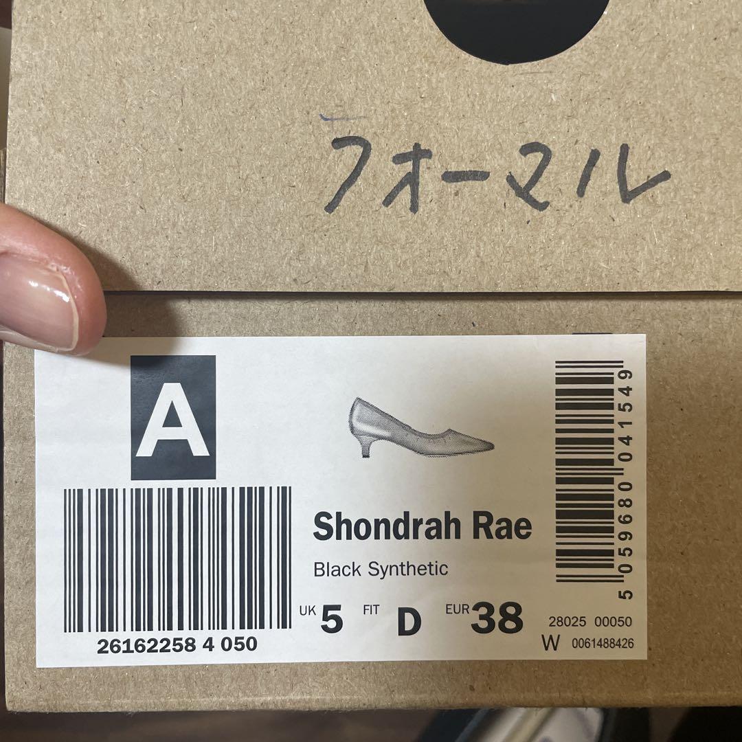 みゆ【美品】Clarks 黒　パンプス　24.0 UK5